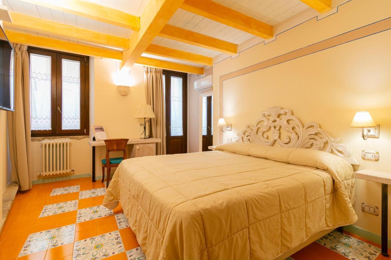 Bed and Breakfast Residenza Sveva Termoli Exterior foto